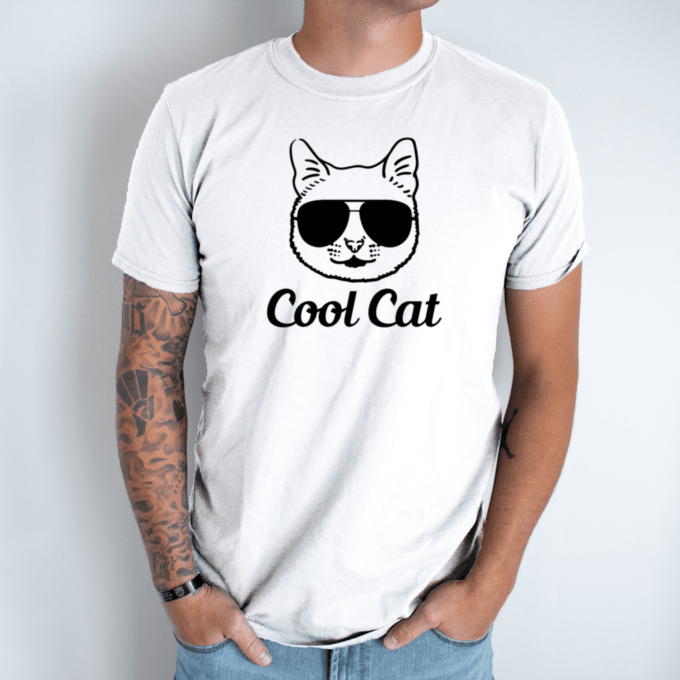 balta-vyriski-marskineliai-cool-cat