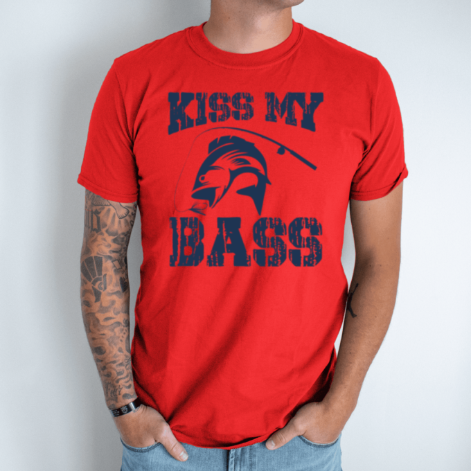 raudona-vyriski-marskineliai-kiss-my-bass-2