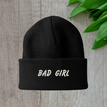 Žieminė kepurė „Bad Girl“