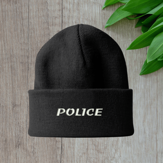 grey-ziemine-kepure-police