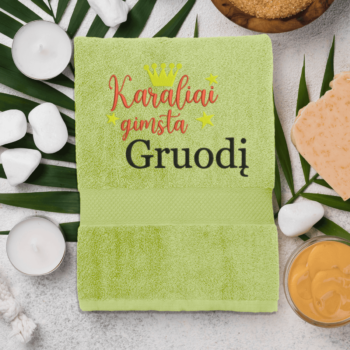 Rankšluostis „Karaliai gimsta Gruodį“