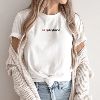Unisex marškinėliai su spauda „I Love my boyfriend“