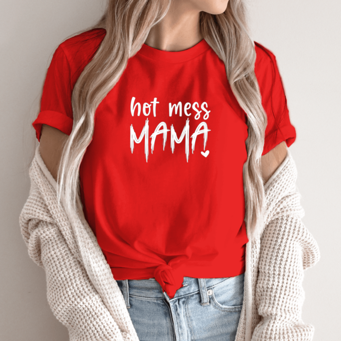 Unisex marškinėliai su spauda „Hot mess mama“ - Image 5