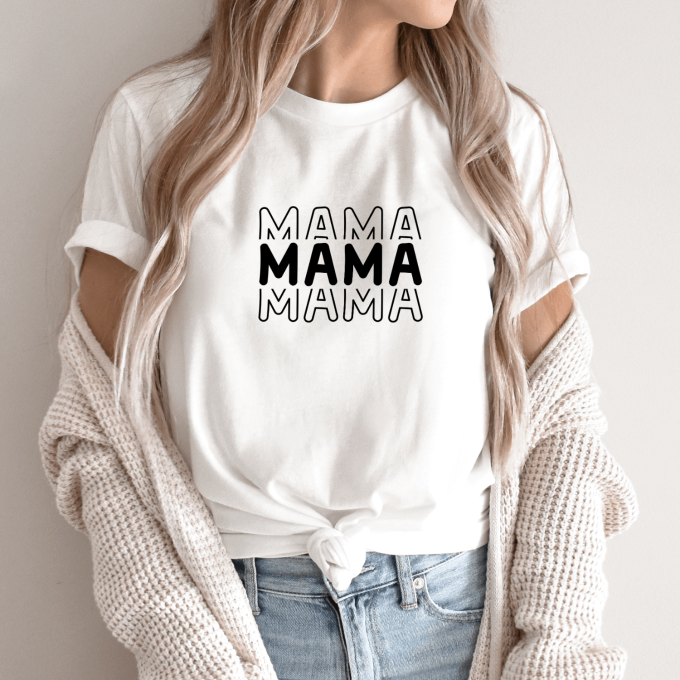 Unisex marškinėliai su spauda „MAMA“ - Image 2