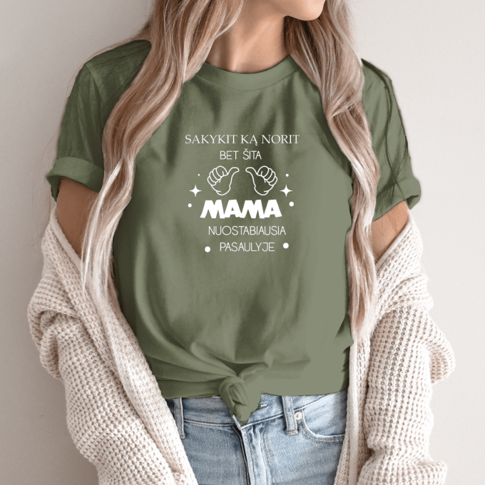 Unisex marškinėliai su spauda „Nuostabiausia mama pasaulyje“ - Image 3