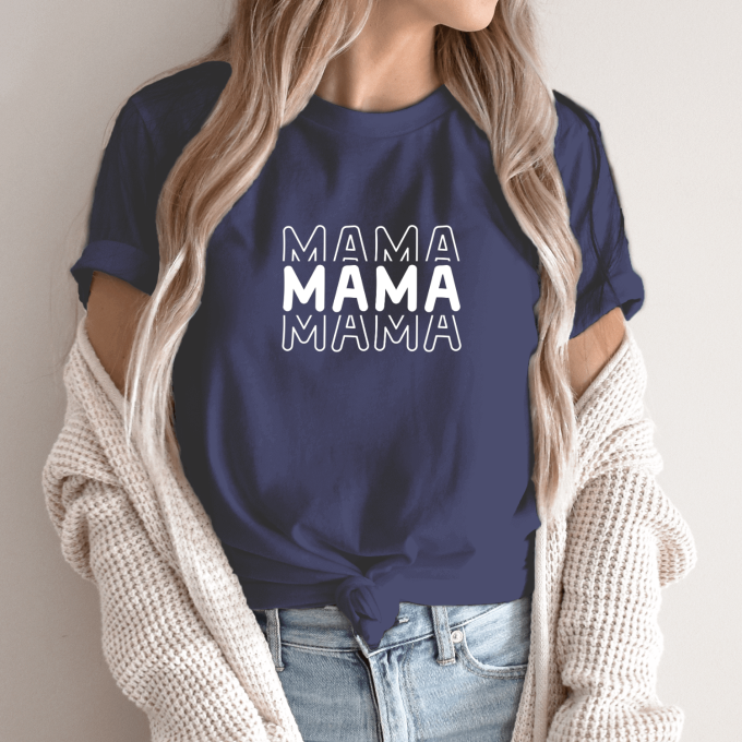 Unisex marškinėliai su spauda „MAMA“ - Image 4