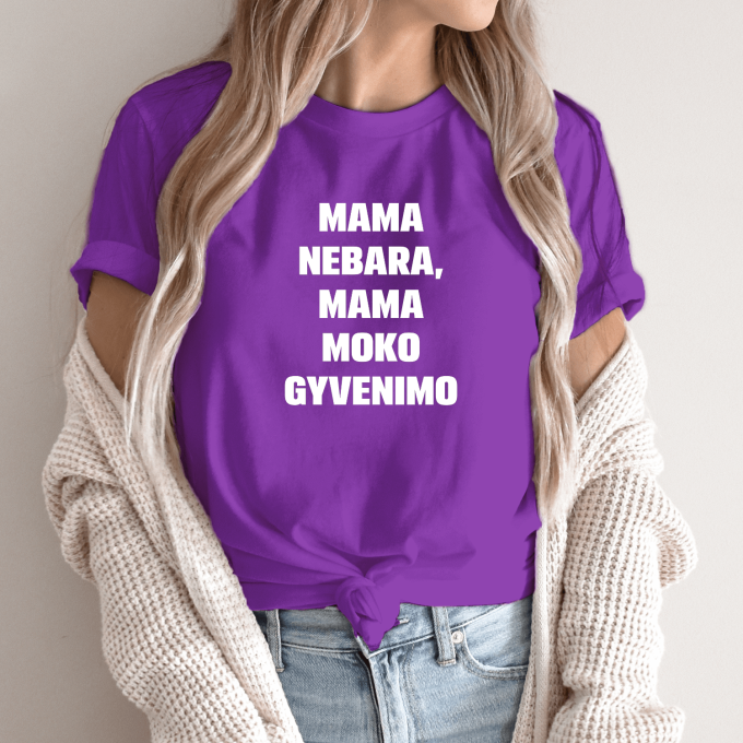 Unisex marškinėliai su spauda „Mama nebara“ - Image 5