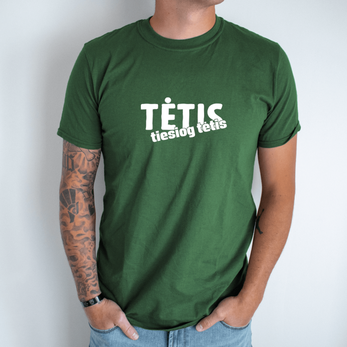 Unisex marškinėliai su spauda „Tiesiog tėtis“ - Image 4